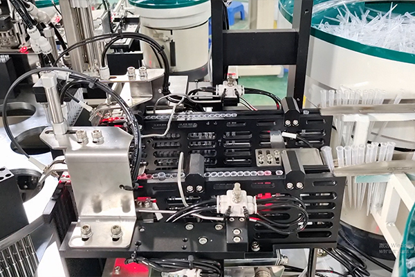 全自动组装机：：：智能制造的焦点装备