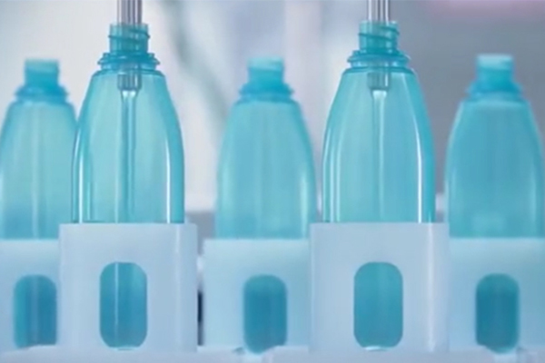 自动定量灌装机提升企业包装自动化水平的要害装备